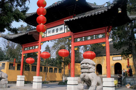扬州大明寺西花园烟花三月新姿迎客 国际设计师还原唐风