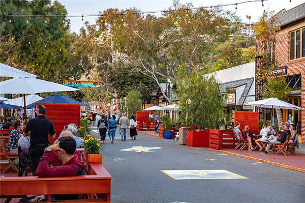 “森林长廊”步行广场